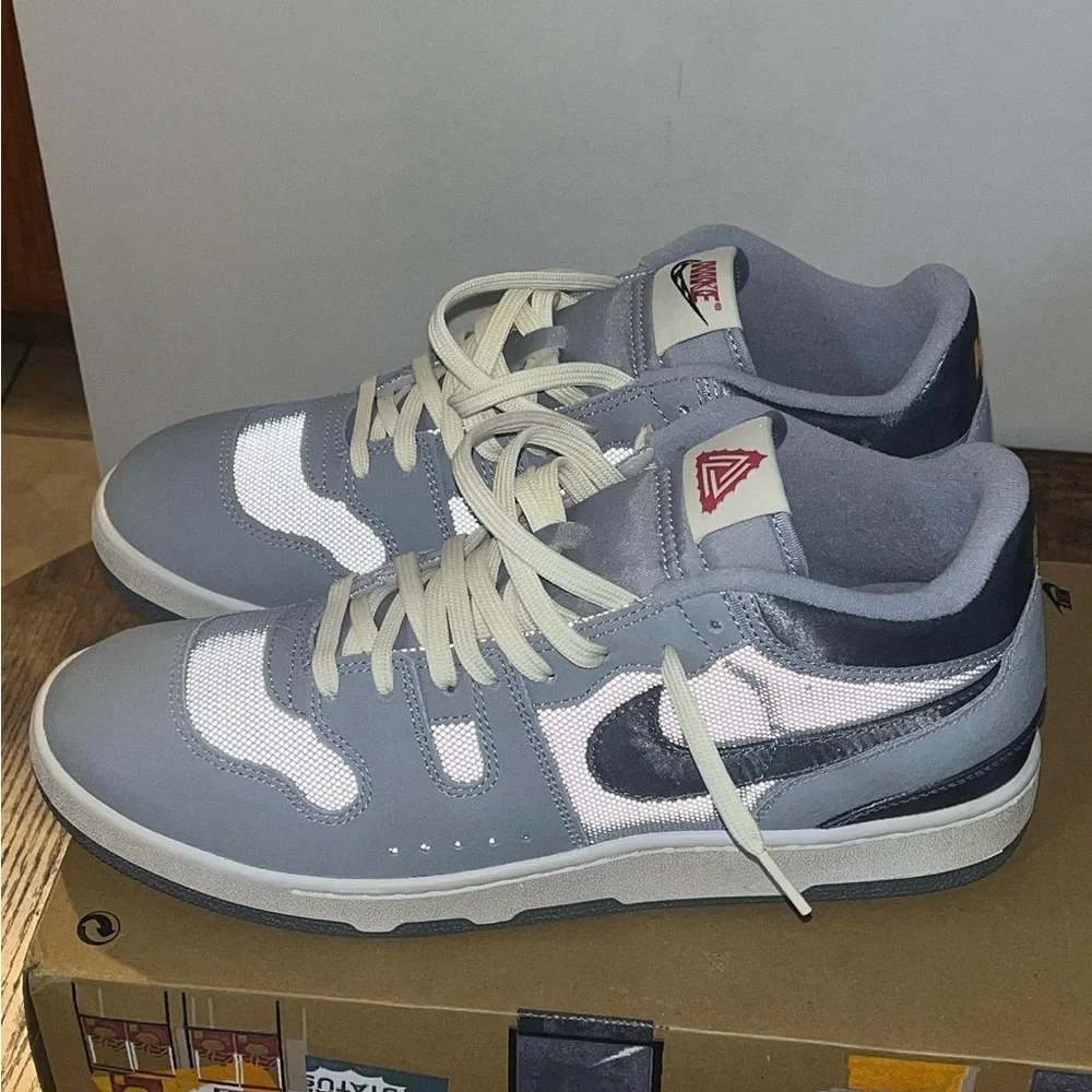 Nike shoes - Picture 5 of 6